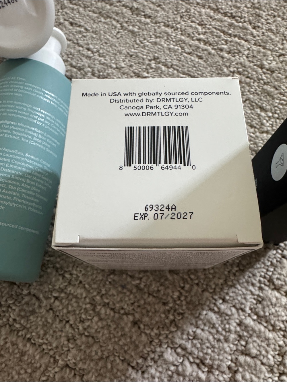 NEW DRMTLGY Skincare Bundle Oat Cleanser Daydream SPF Pre-Cleanse Oil Neck Serum - Picture 5 of 6